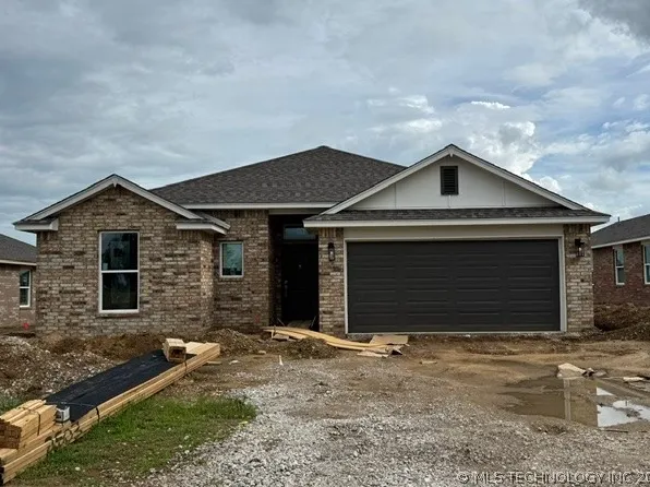 2503 W Main St, Collinsville, OK 74021