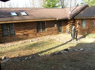 W12652 Rumney Ln, Crivitz, WI 54114