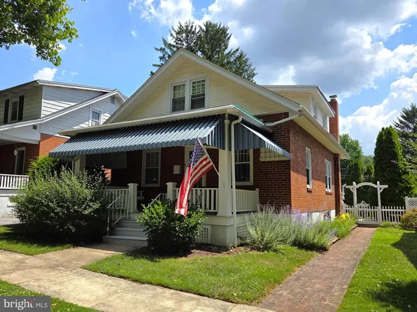 405 Seiberts Ct, Reading, PA 19609