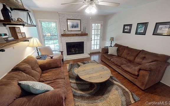 2nd image of 4601 Ovington Cir