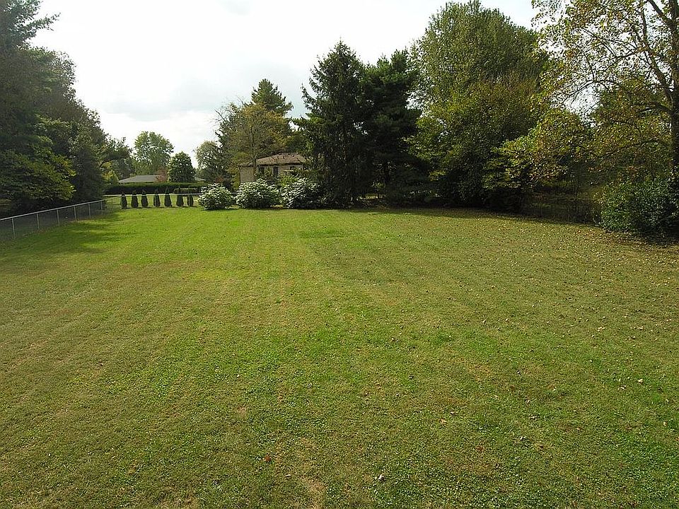 1st image of 204 Baywood Dr