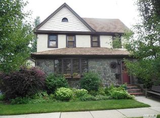 1933 Harte St, Baldwin, NY 11510