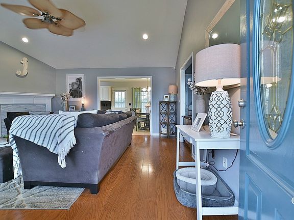 4th image of 143 Lee Road 2148