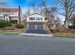 80 Morningside Rd, Verona, NJ 07044