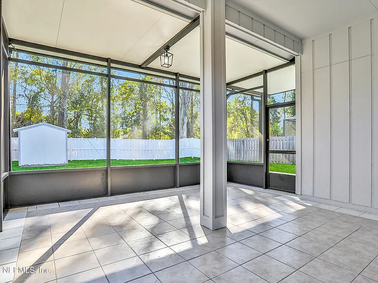 428 Morning Glory Ln — Photo 34