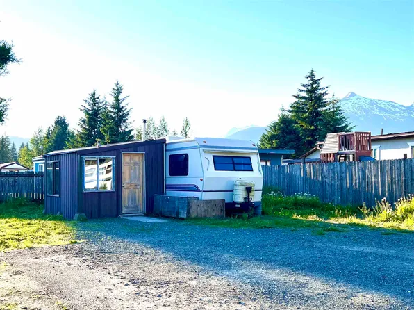 9950 Stephen Richards Memorial Dr Space 32, Juneau, AK 99801
