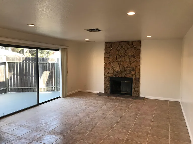 4861 W 119th Pl #A — Photo 28