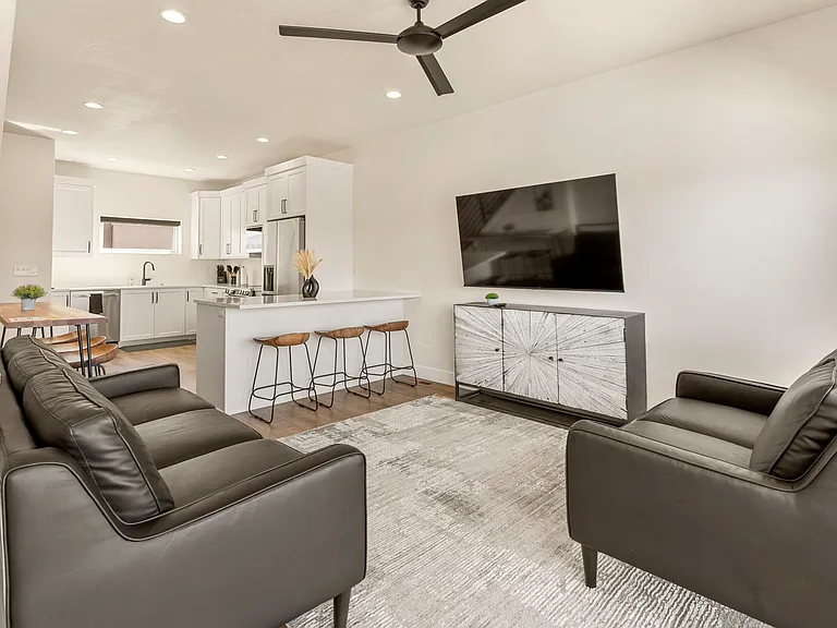 840 Twin Lakes Dr #401 — Photo 9