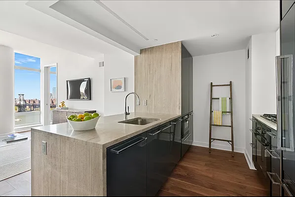 Rented by Corcoran | media 3