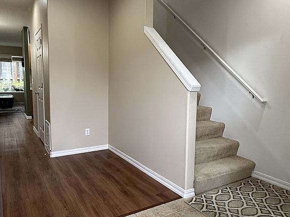5th image of 20781 SW Skiver St