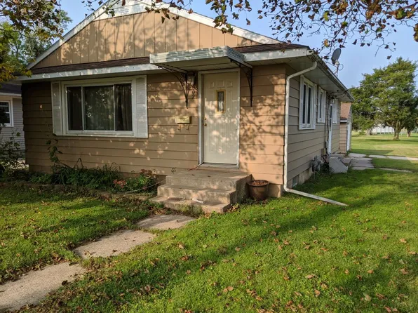 1002 4th St SE, Austin, MN 55912