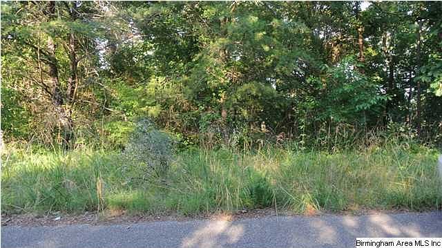 2nd image of 8523 Woodview Ln