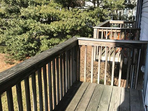 2nd image of 41 N Moger Ave APT 2