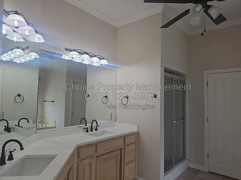 6376 Newport Ct — Photo 11