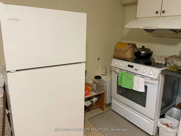 112 Combermere Dr #BASEMENT — Photo 7