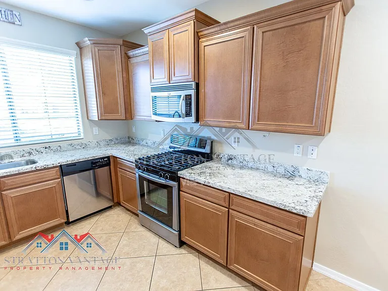1532 E Apollo Rd — Photo 11