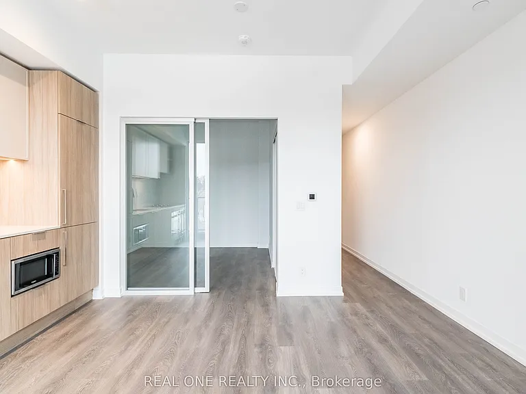 2020 Bathurst St #722 — Photo 20