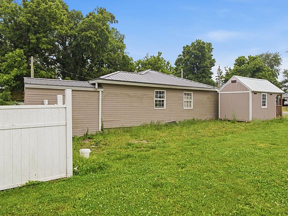 5th image of 738 Dooley Street