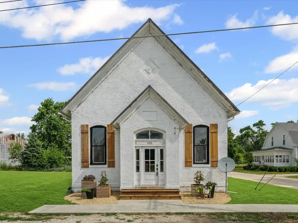 291 E Main St, Wellington, IL 60973