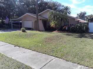 390 Plumosa Dr, Largo, FL 33771