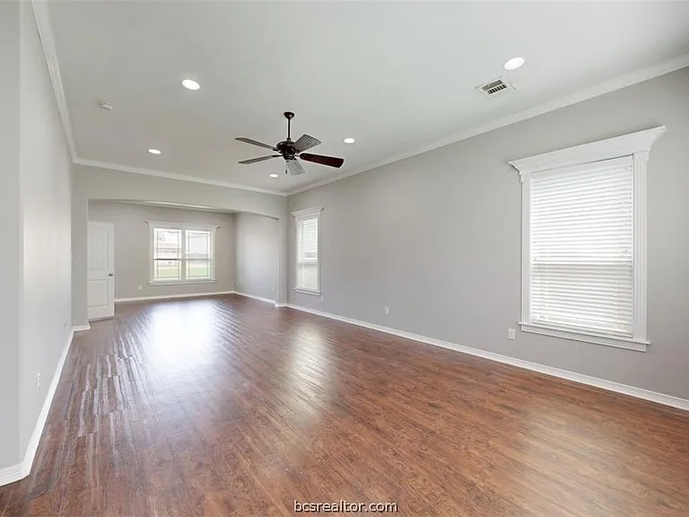 2706 Horse Haven Ln — Photo 6