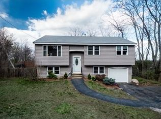 48 Blueberry Hill Rd, Woburn, MA 01801