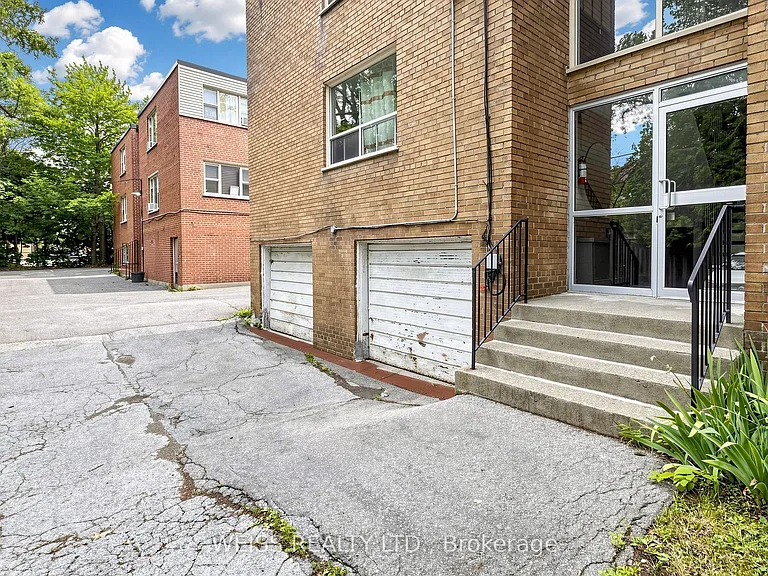 17 Fraserwood Ave #4 — Photo 35