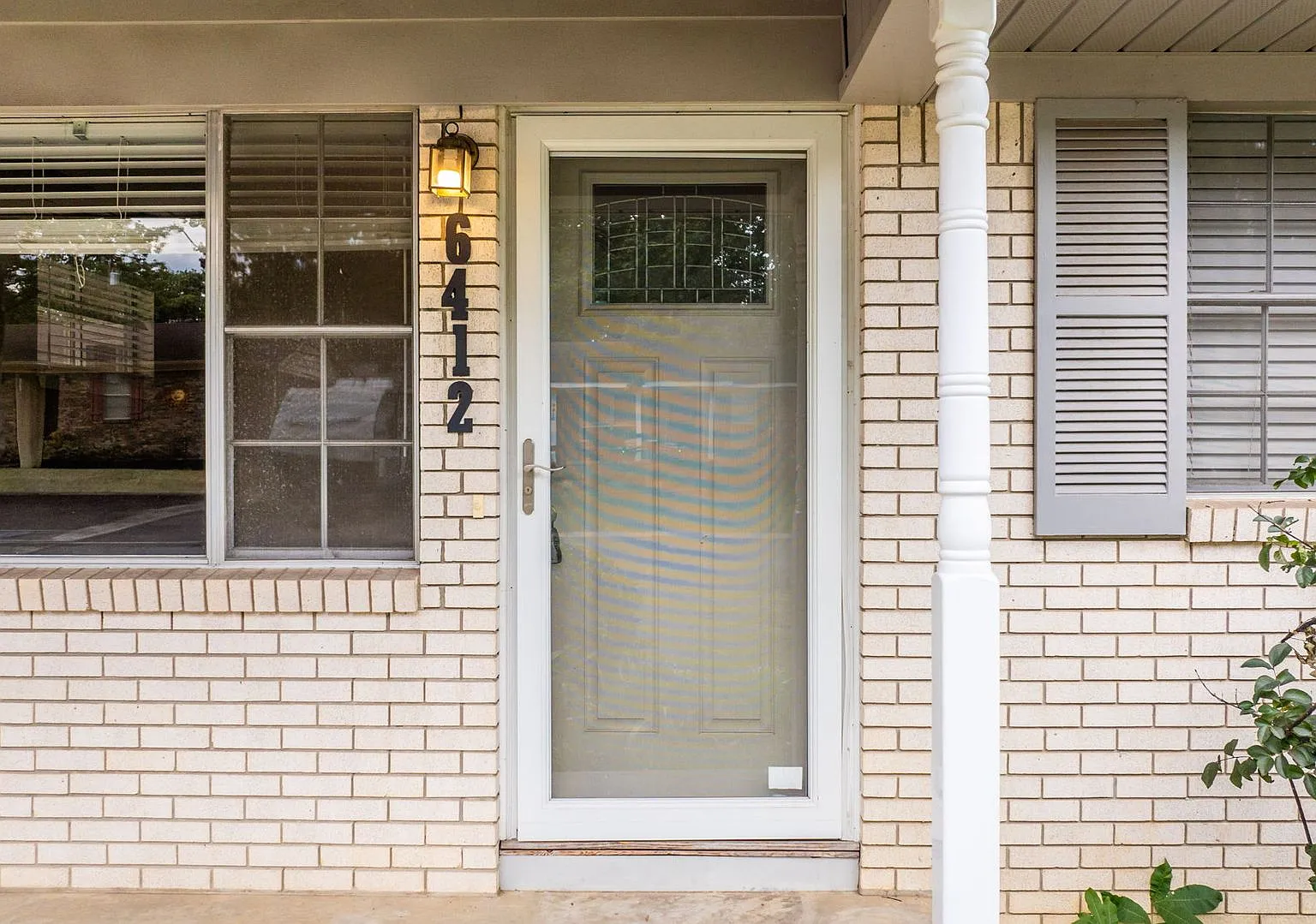 3BR/2BA Brick Home with Hardwood Floors & Two Living Areas North Little Rock — Photo 4