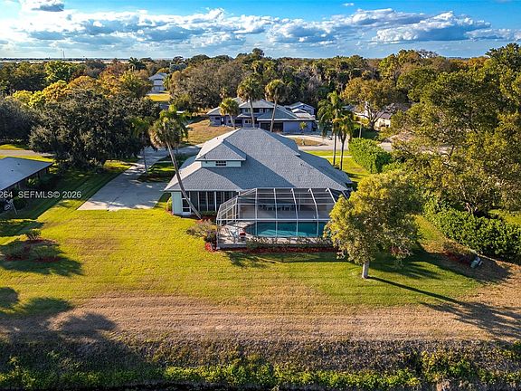 2nd image of 108 Ridgewood Ave