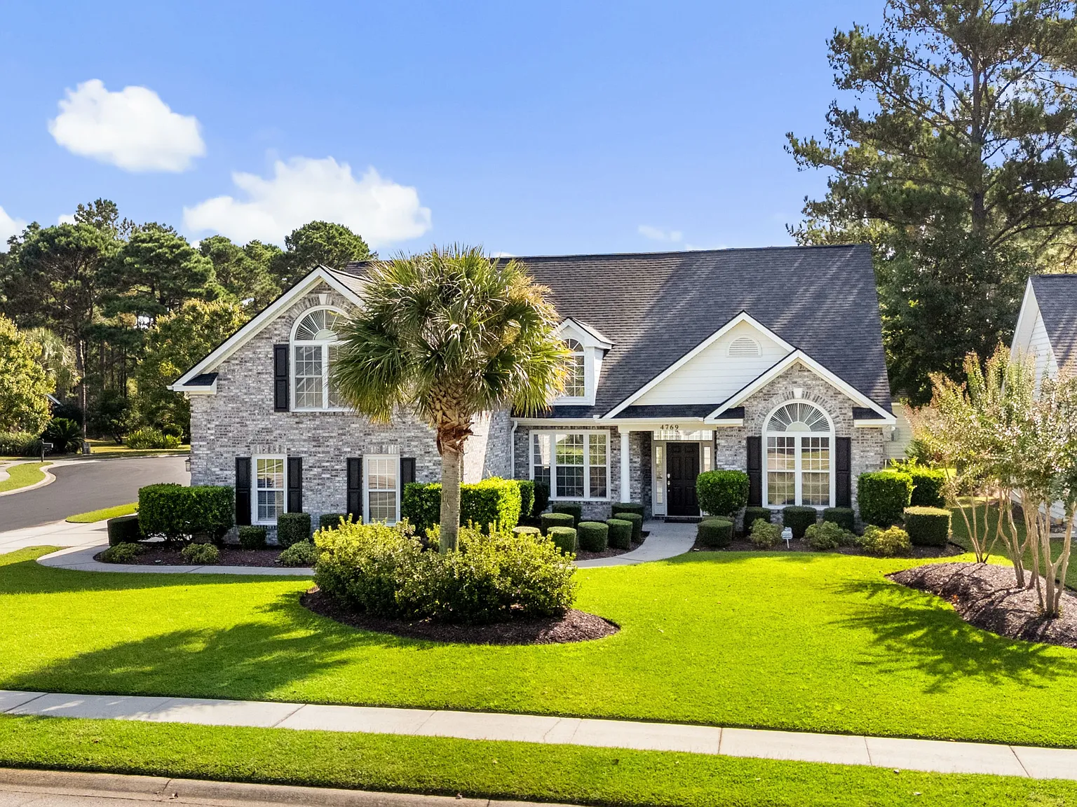 Harvest Home — Photo 1