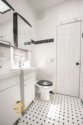 Rented by Lions Share Inc. | media 32