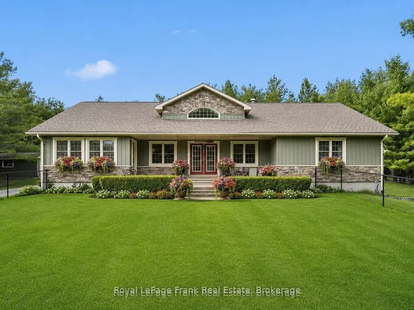 382 Lakehurst Circle Rd, Trent Lakes, ON K0L 1J0