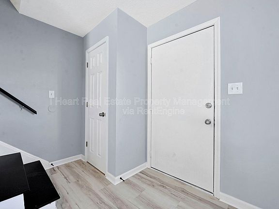 3rd image of 4245 Morsetown Ct W