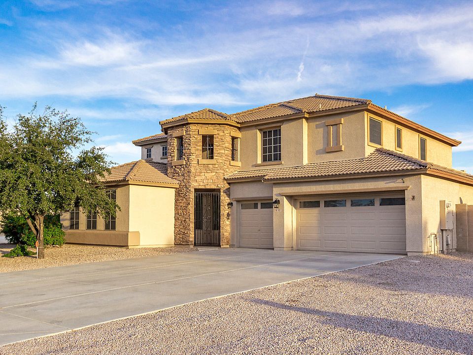 1st image of 105 E Paso Fino Way