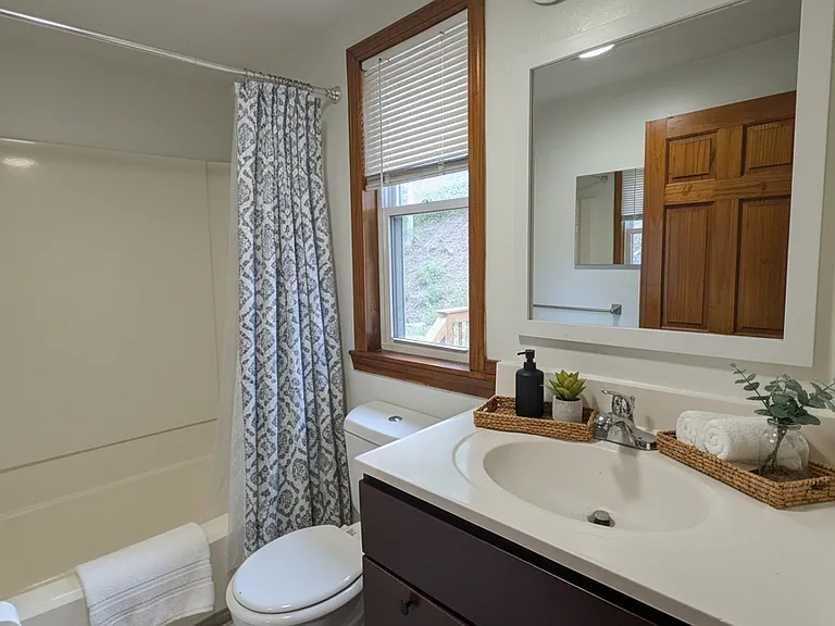 1291 Main St #1 — Photo 21