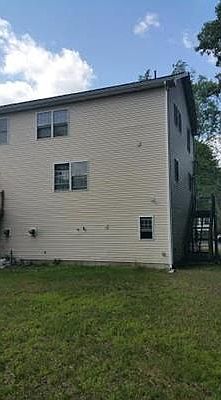 2nd image of 5 Seneca St