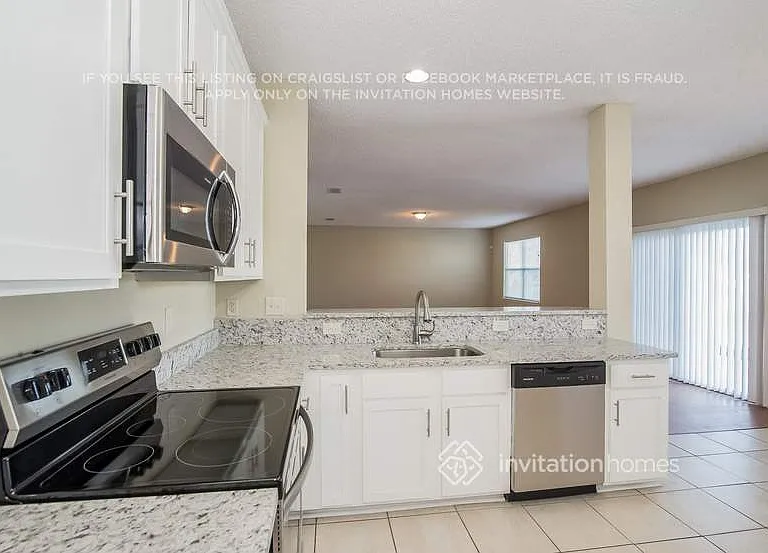 1656 Hawkins Cove Dr E — Photo 7