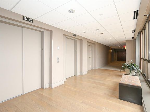 4th image of 2412 Ingleside Ave Unit 6-B
