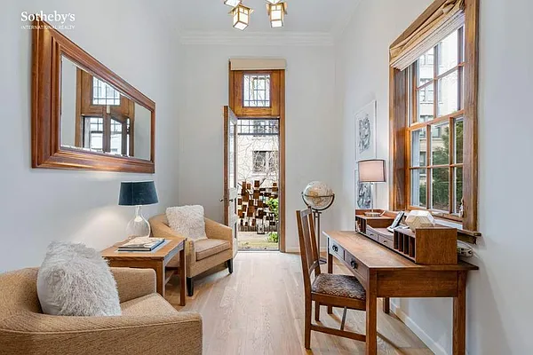 Sold by Sotheby's International Realty | media 17