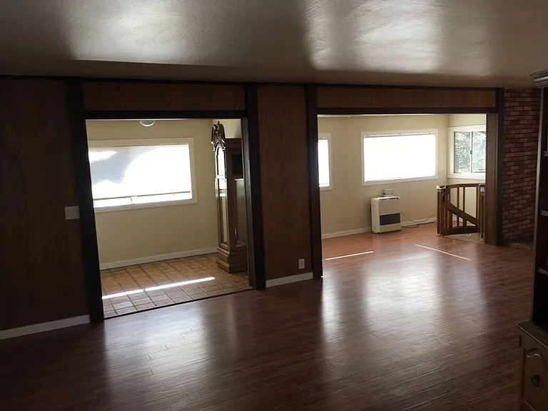 3690 Tulare St — Photo 6