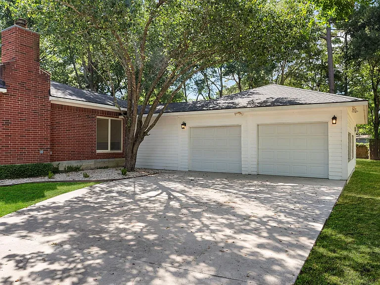 618 W Rollingwood St — Photo 29