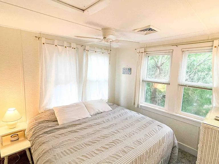 36 Maryland Ave #C — Photo 7