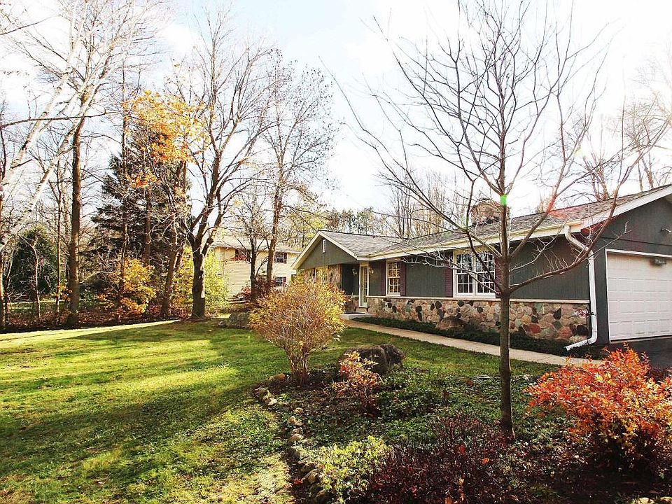 1st image of 8639 Avalon Ln