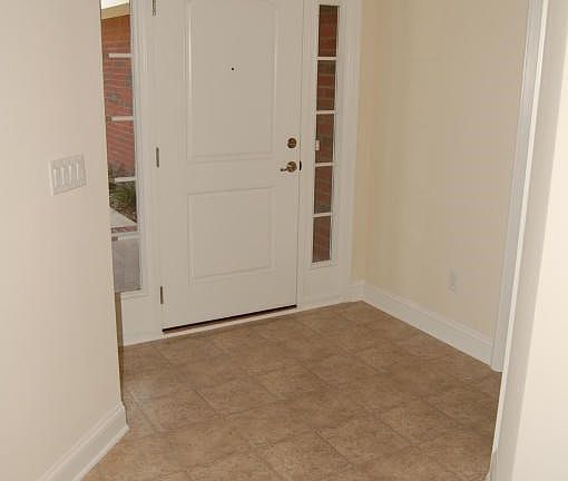 04 1755 MHeights Entryb 1.5