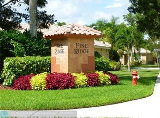 4161 Pine Ridge Ln, Fort Lauderdale, FL 33331