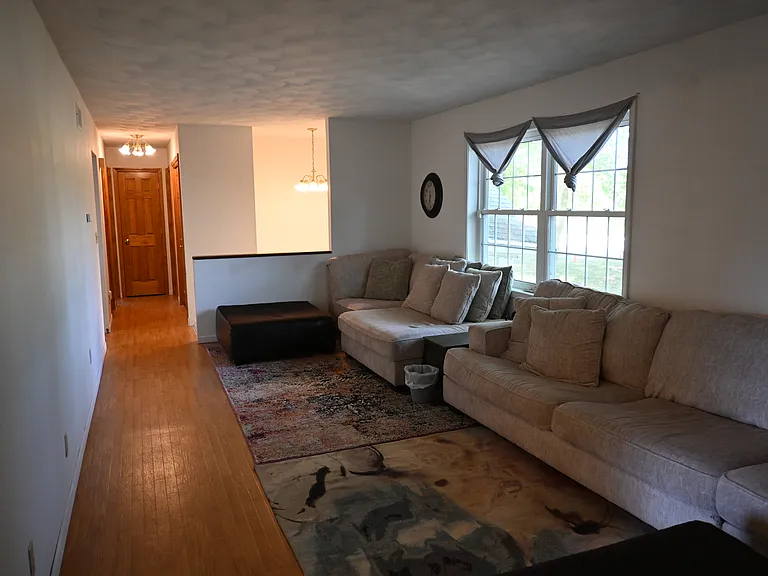 2990 E Coleman Rd — Photo 4