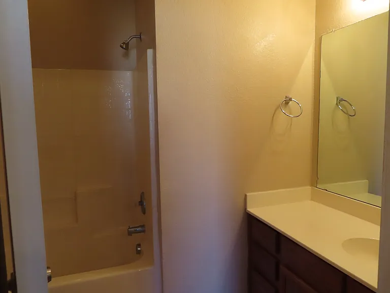 1149 Redman Ave — Photo 8