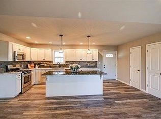 27000 E 75th St S, Broken Arrow, OK 74014