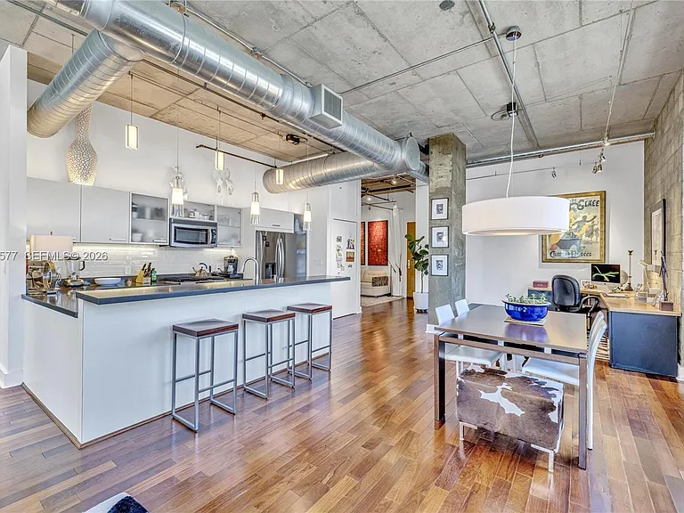 410 NW 1st Ave #206 — Photo 13