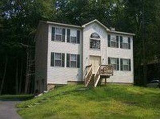 61 Bristol Cir, Rock Hill, NY 12775